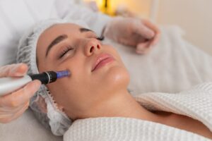 Japanese Pore Minimizer | Clinical Approaches to Skin Refinement｜Trust BIANCA in Tokyo, Japan for CHEMICAL PEELS tailored to your glass skin. glass skin, strawberry skin BIANCA in Tokyo, Japan